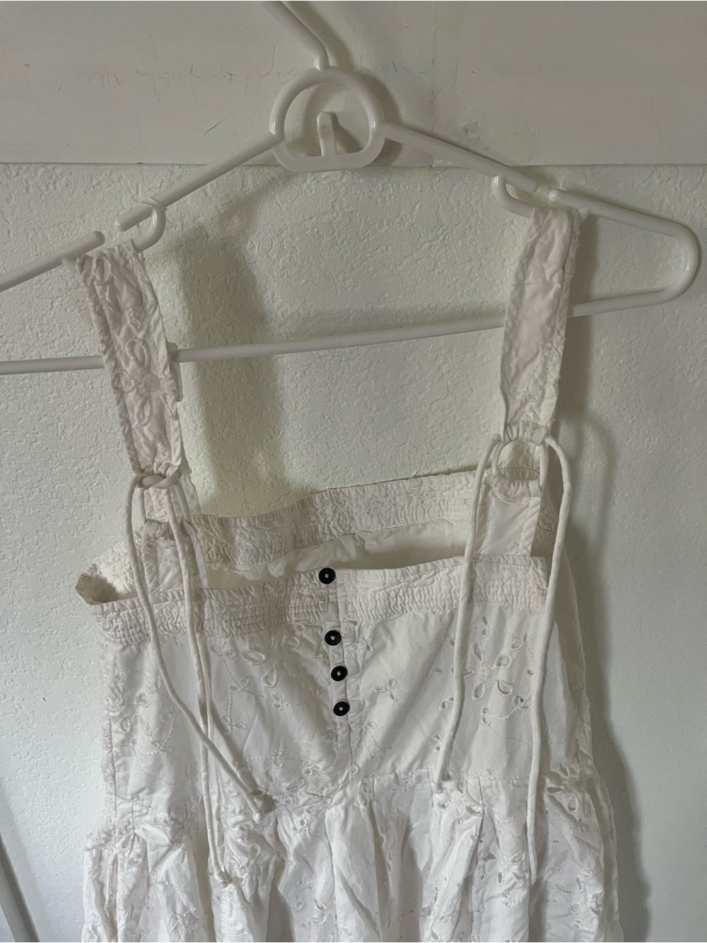 Free People Women's Small White Eyelet Embroidered Midi Sundress. - Picture 5 of 8